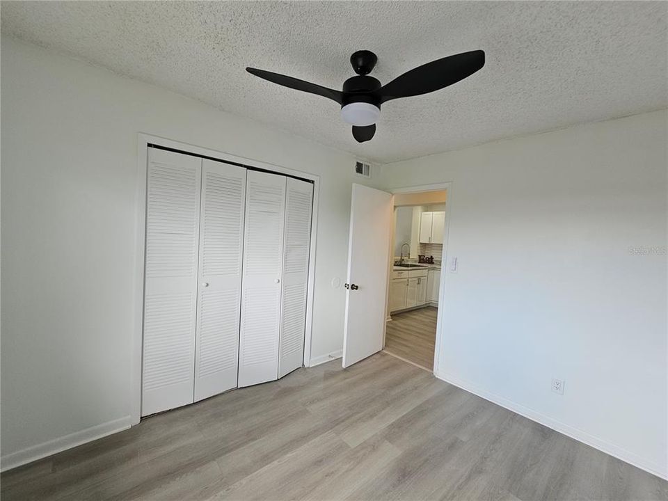 For Sale: $164,900 (2 beds, 2 baths, 934 Square Feet)