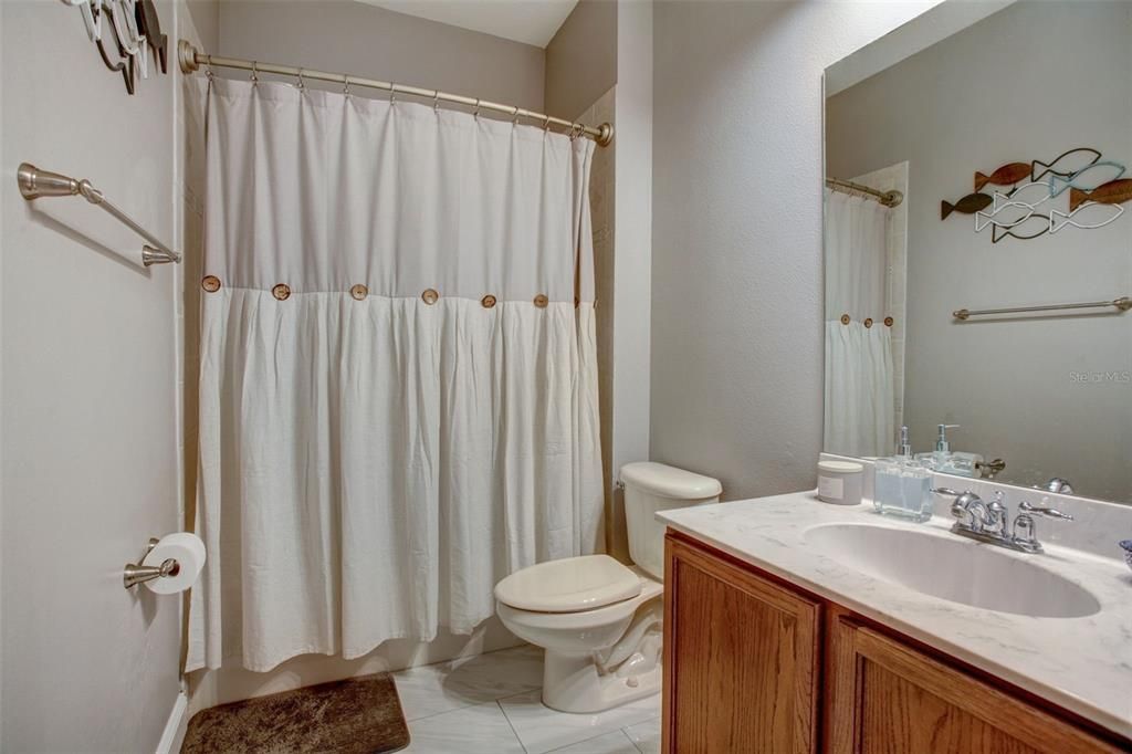 待售: $425,000 (3 贝兹, 2 浴室, 1923 平方英尺)