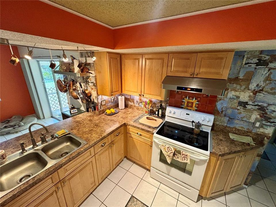 Open Kitchen to the Family Room