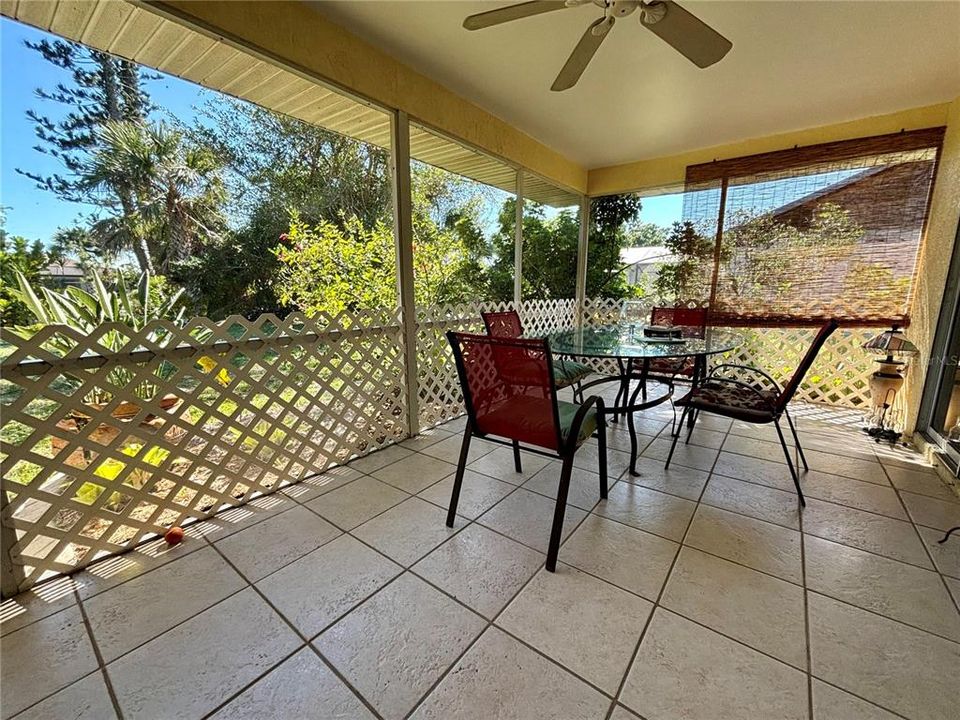 For Sale: $345,000 (2 beds, 2 baths, 1356 Square Feet)