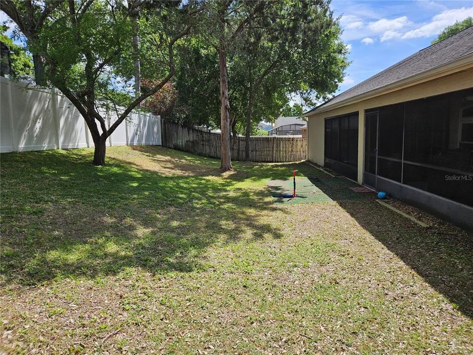 Active With Contract: $389,000 (3 beds, 2 baths, 1632 Square Feet)