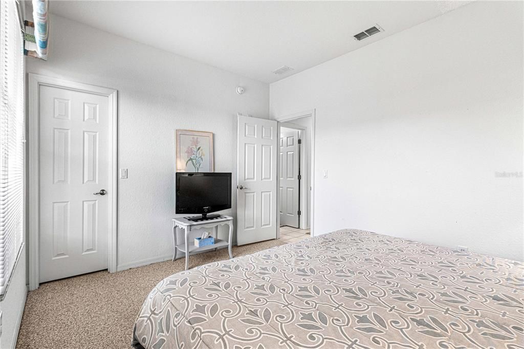 Active With Contract: $289,000 (3 beds, 2 baths, 1748 Square Feet)