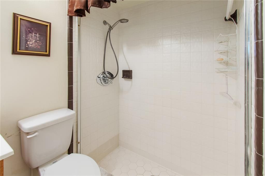 最近售出: $259,900 (3 贝兹, 2 浴室, 1716 平方英尺)