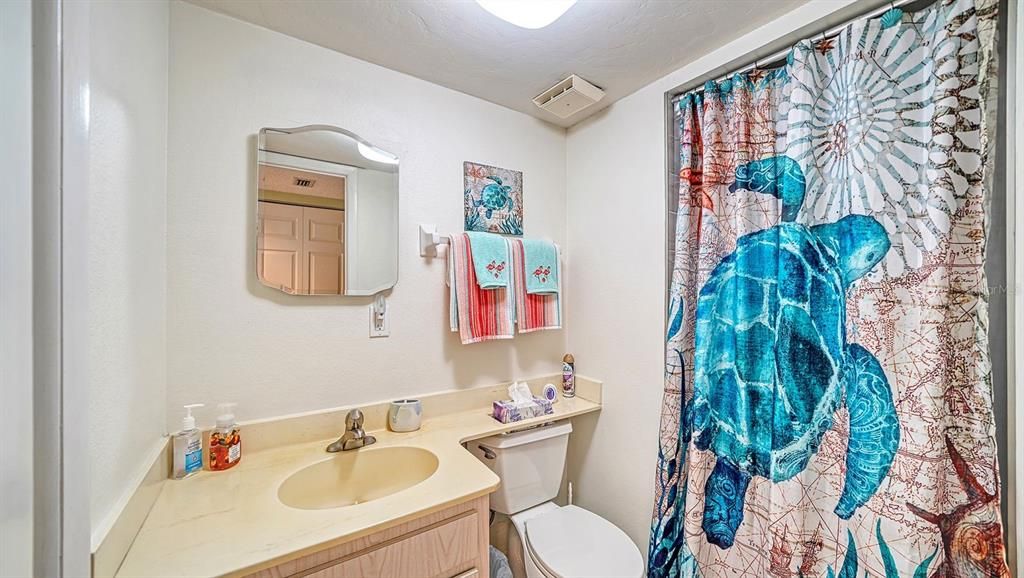 待售: $189,700 (2 贝兹, 2 浴室, 1080 平方英尺)