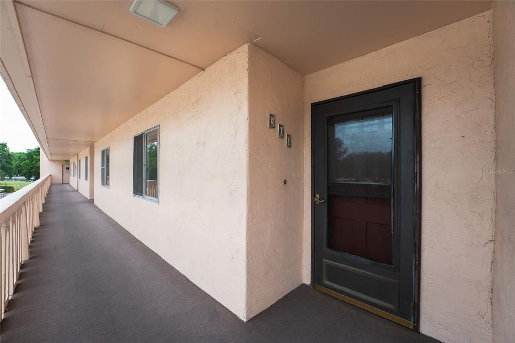 Activo con contrato: $115,000 (2 camas, 2 baños, 1347 Pies cuadrados)