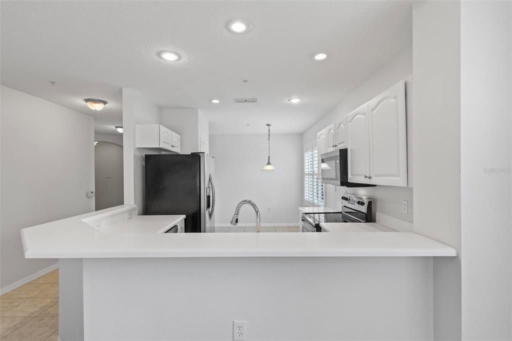 For Sale: $337,900 (3 beds, 2 baths, 1712 Square Feet)