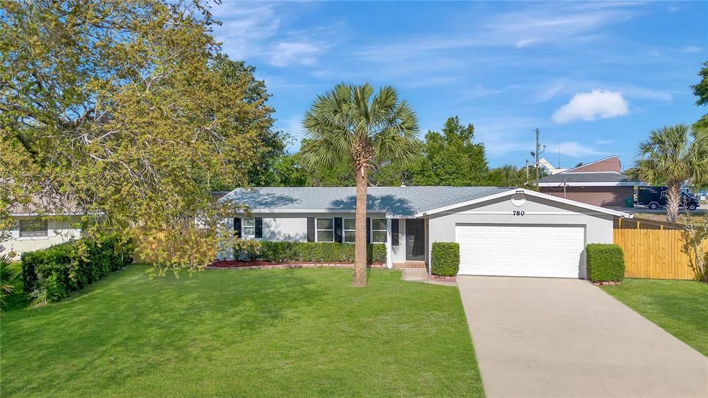 Recently Sold: $348,500 (3 beds, 2 baths, 1432 Square Feet)