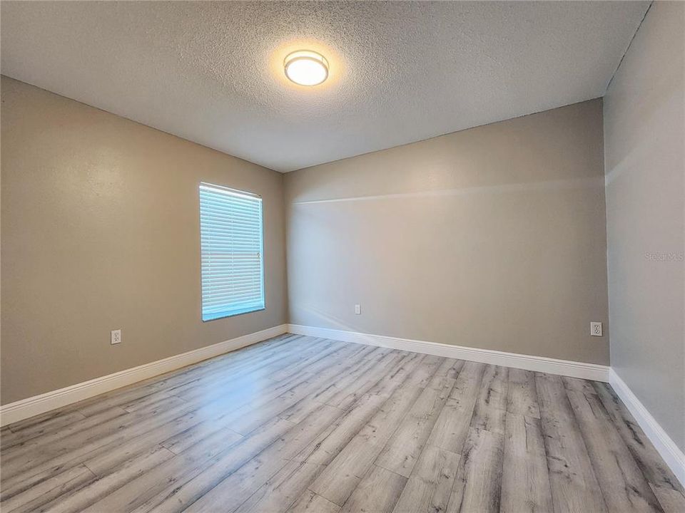 For Rent: $2,250 (3 beds, 2 baths, 1848 Square Feet)