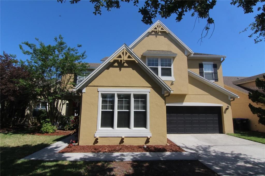 Active With Contract: $3,995 (5 beds, 3 baths, 4127 Square Feet)