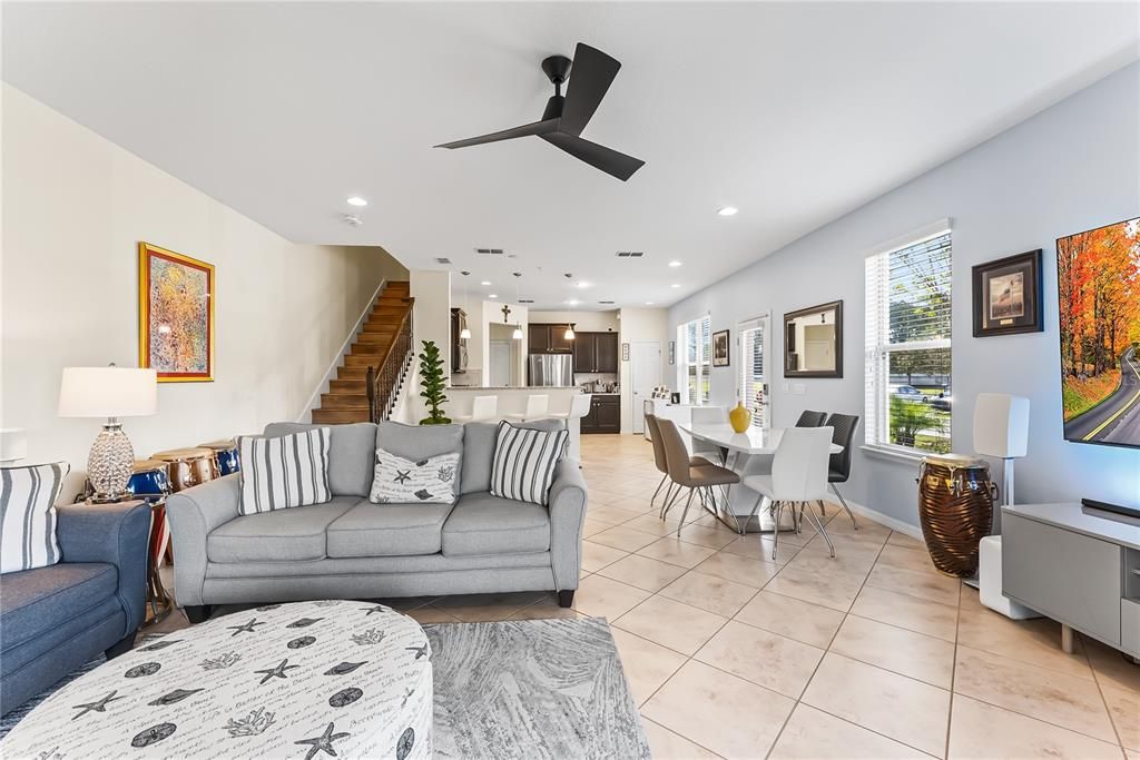Active With Contract: $369,000 (3 beds, 2 baths, 1619 Square Feet)