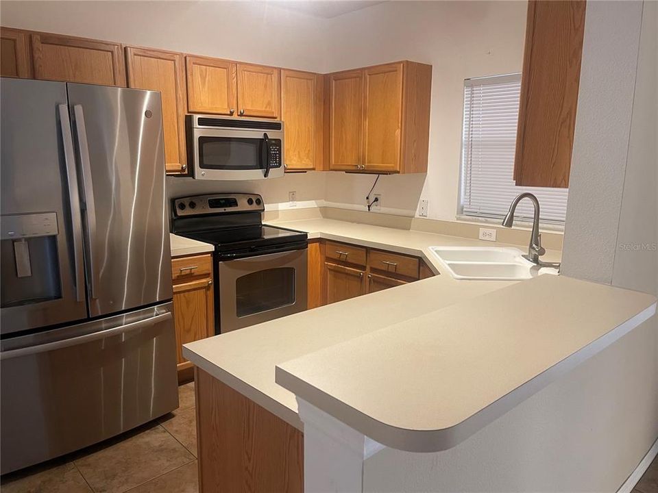 Recently Rented: $1,950 (2 beds, 2 baths, 1297 Square Feet)