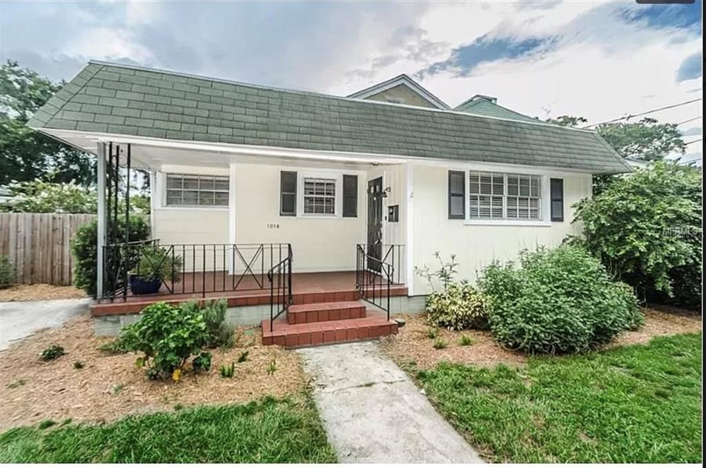Recently Sold: $525,000 (3 beds, 2 baths, 1231 Square Feet)