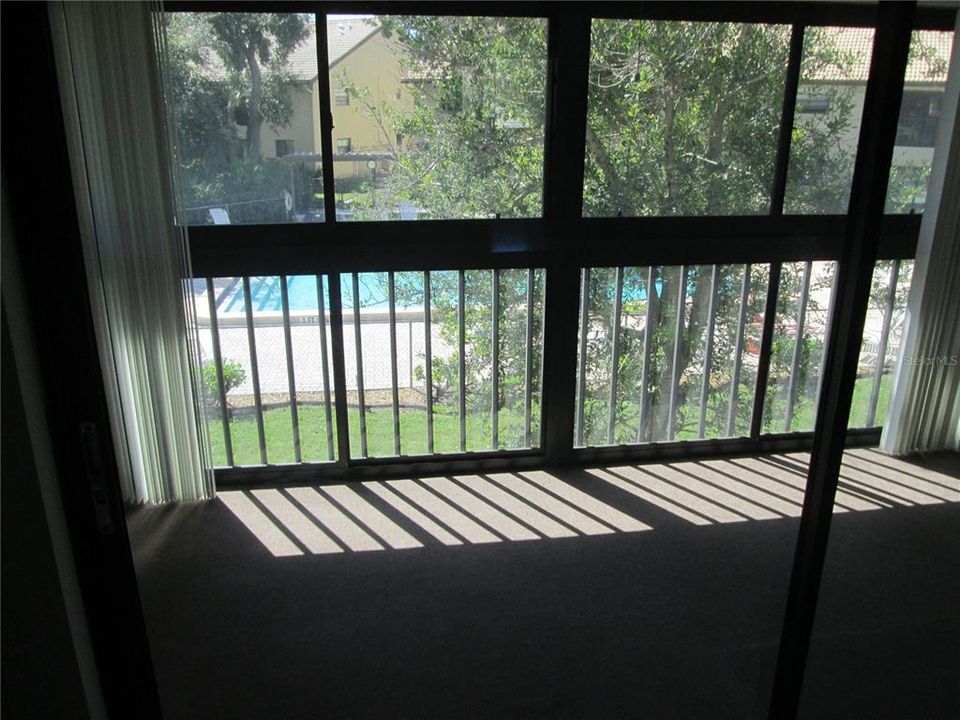 Active With Contract: $1,600 (2 beds, 2 baths, 1064 Square Feet)