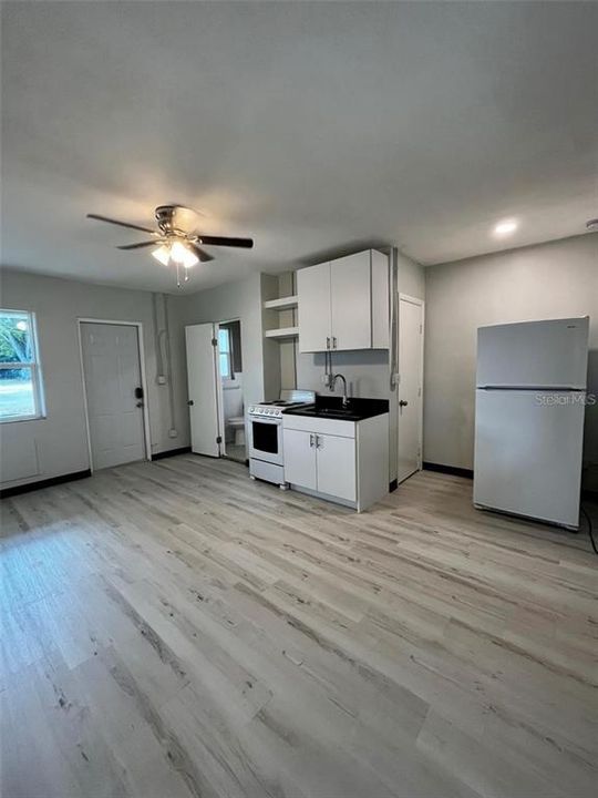 Recently Rented: $1,099 (0 beds, 1 baths, 400 Square Feet)