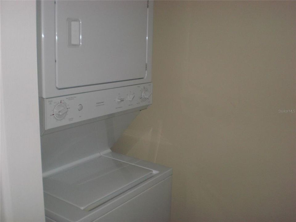 Washer/dryer in guest bath