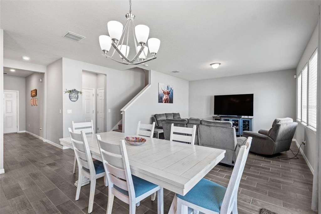 Active With Contract: $499,000 (4 beds, 2 baths, 2625 Square Feet)