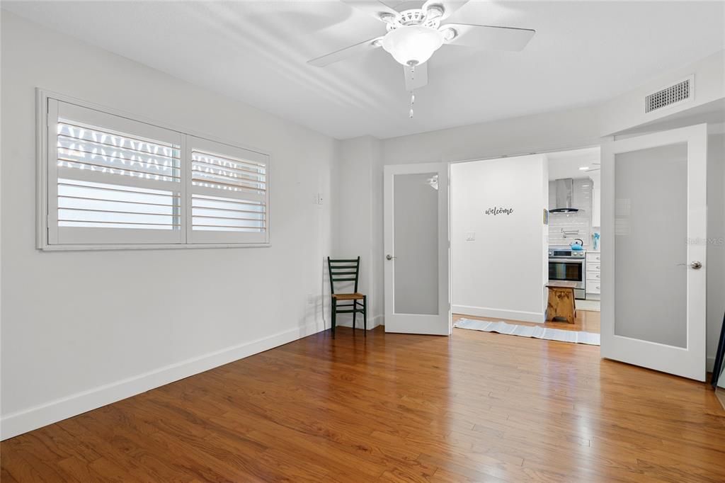 For Sale: $880,000 (2 beds, 2 baths, 1300 Square Feet)