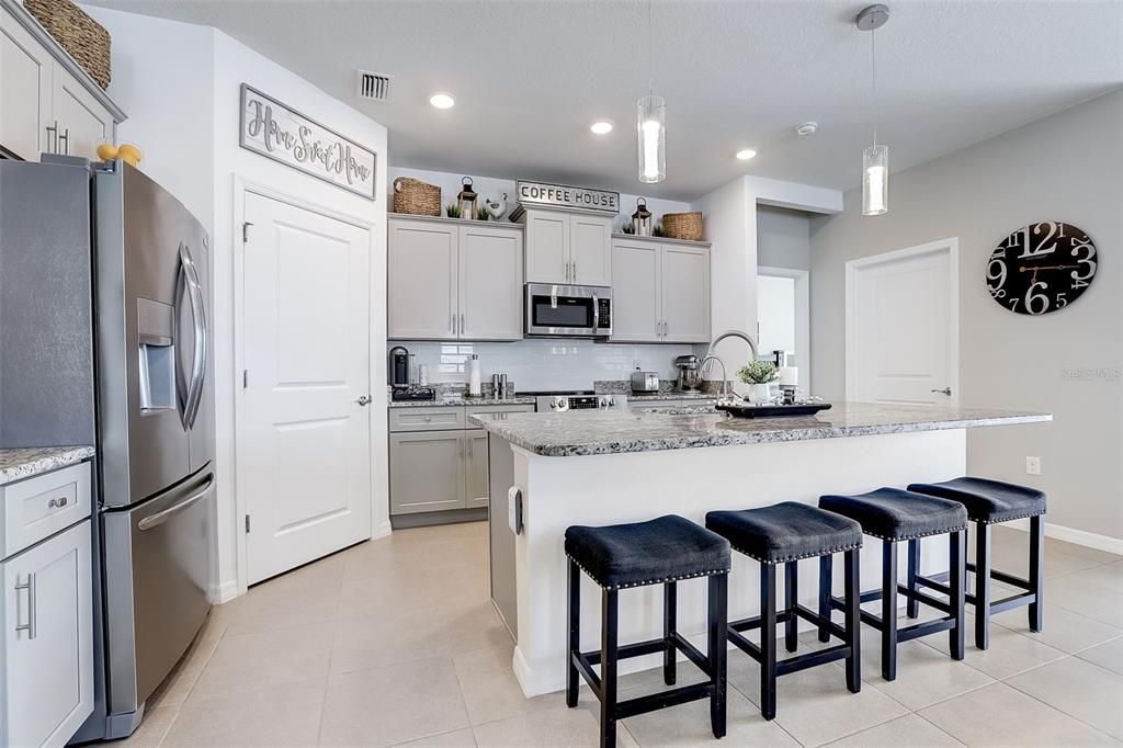 Active With Contract: $425,000 (3 beds, 2 baths, 1816 Square Feet)