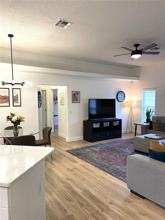 Active With Contract: $3,495 (3 beds, 2 baths, 1678 Square Feet)
