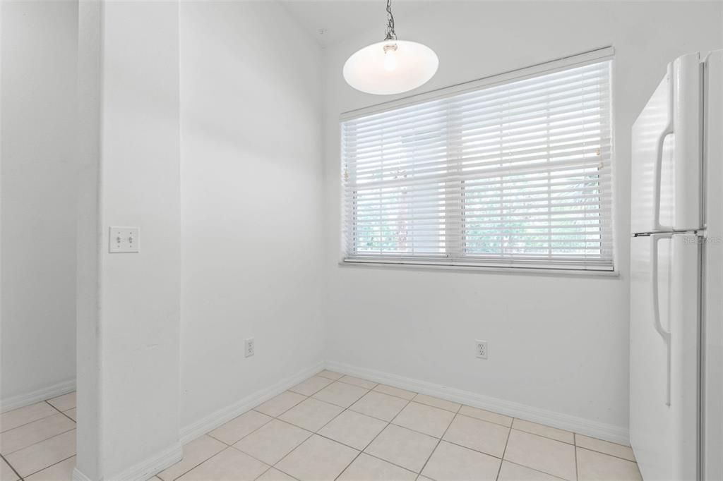 For Sale: $269,000 (2 beds, 2 baths, 1113 Square Feet)