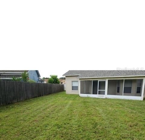 Recently Rented: $2,300 (4 beds, 2 baths, 1669 Square Feet)