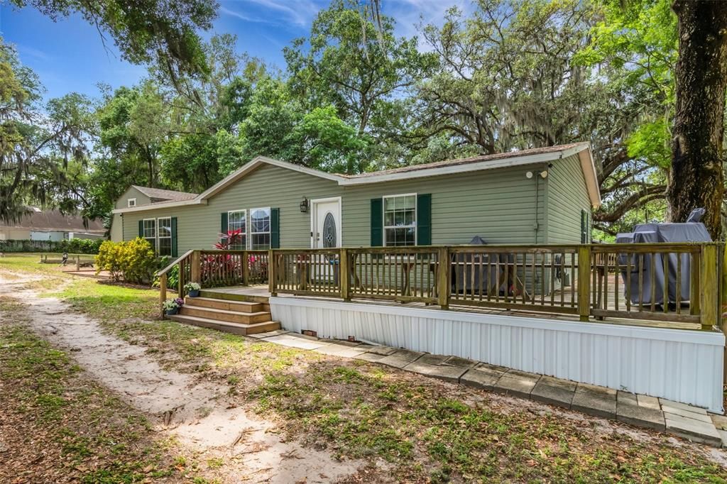Recently Sold: $349,000 (3 beds, 2 baths, 1624 Square Feet)