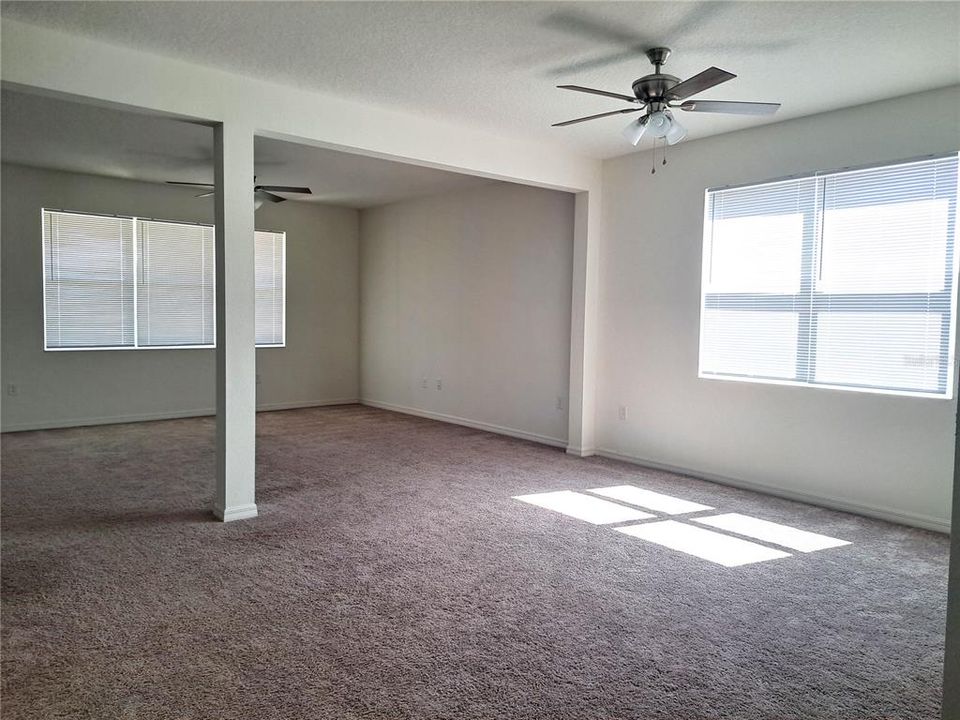 For Rent: $3,100 (5 beds, 3 baths, 3088 Square Feet)