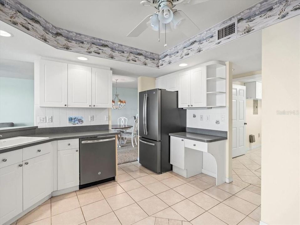 For Sale: $648,500 (2 beds, 2 baths, 1636 Square Feet)