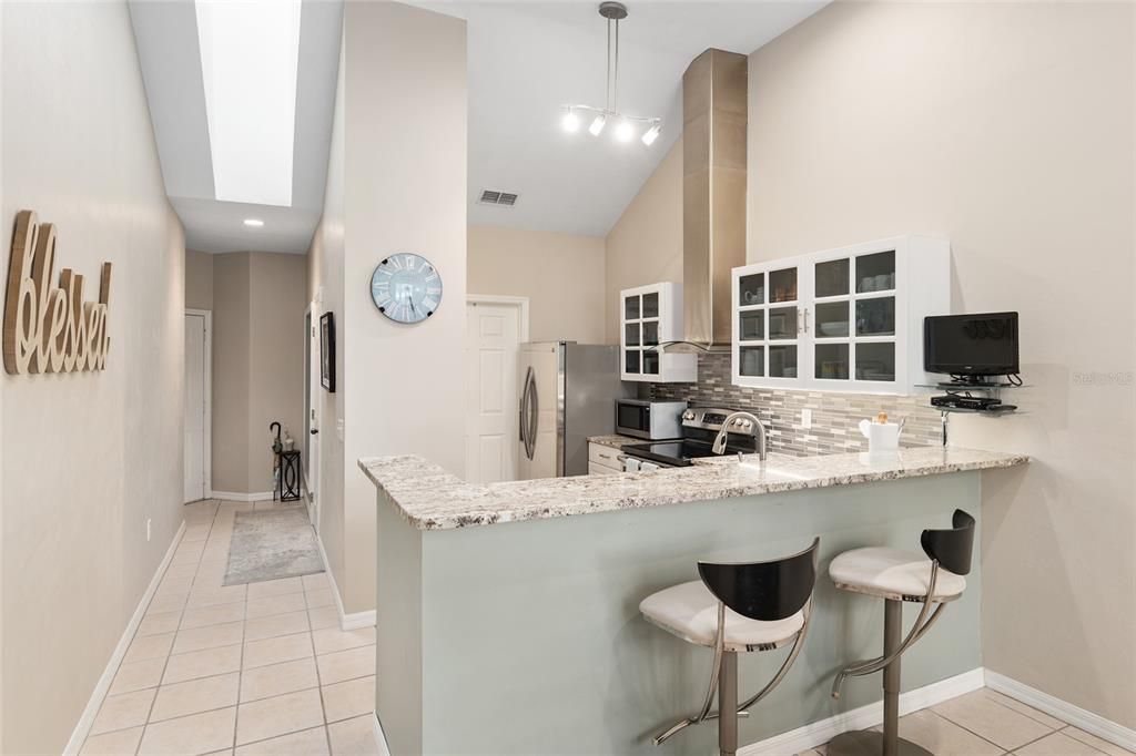 Active With Contract: $282,500 (3 beds, 2 baths, 1650 Square Feet)