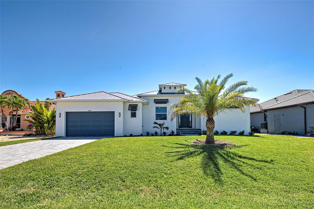 For Sale: $1,124,000 (4 beds, 3 baths, 2104 Square Feet)