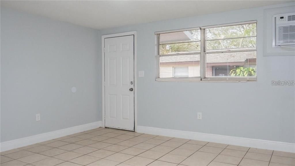 For Rent: $1,139 (2 beds, 1 baths, 650 Square Feet)