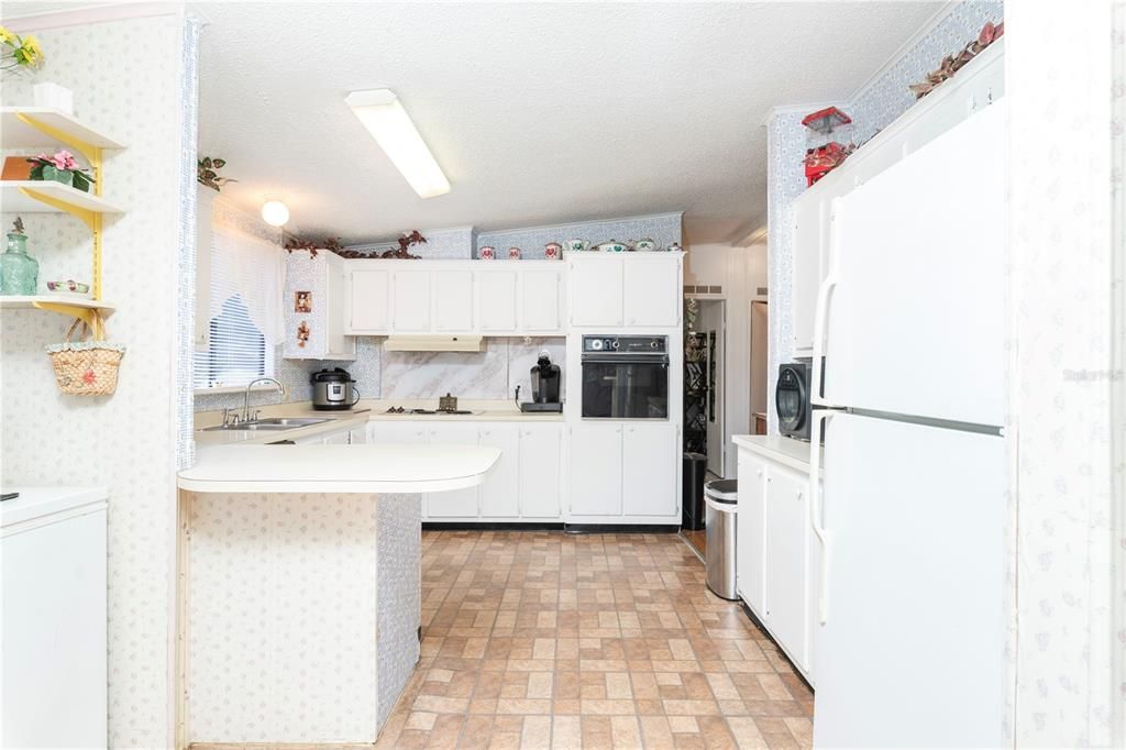 Recently Sold: $235,000 (3 beds, 2 baths, 1756 Square Feet)