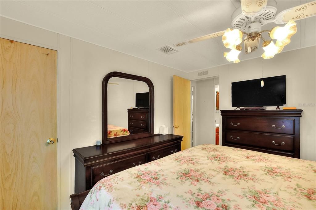 En Venta: $169,900 (2 camas, 2 baños, 960 Pies cuadrados)