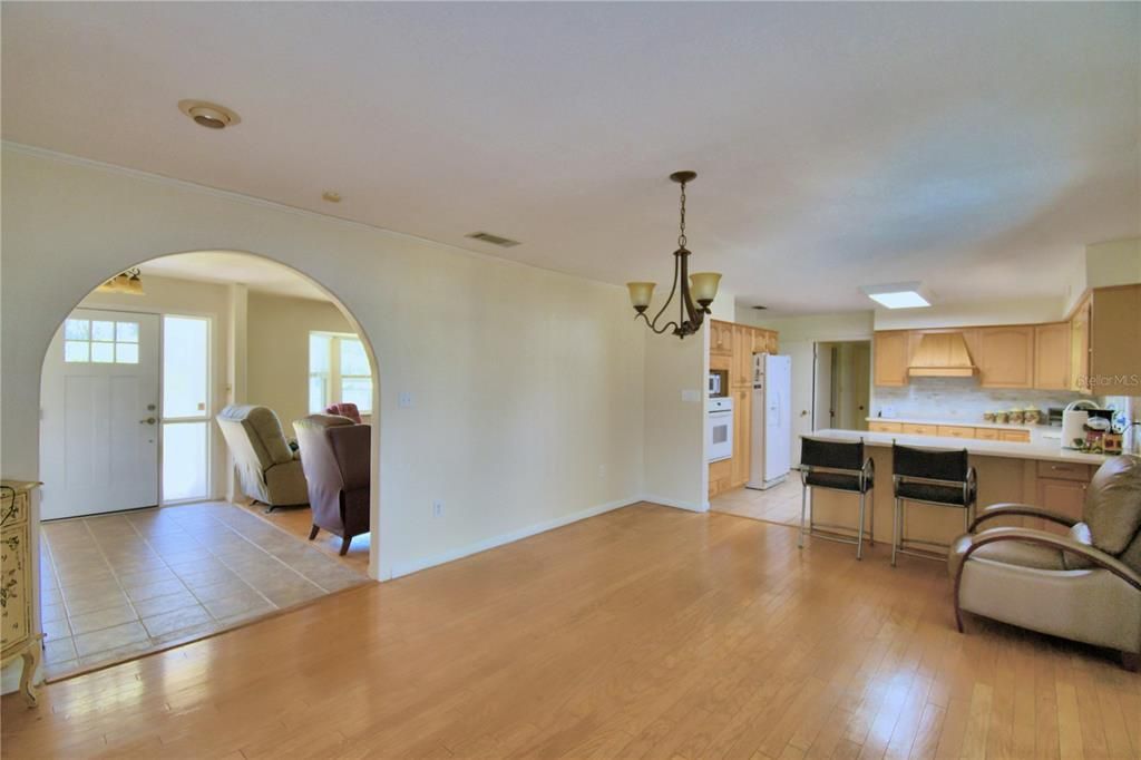 For Sale: $382,900 (3 beds, 2 baths, 1967 Square Feet)