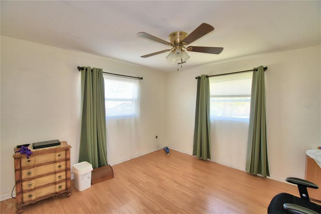 For Sale: $382,900 (3 beds, 2 baths, 1967 Square Feet)