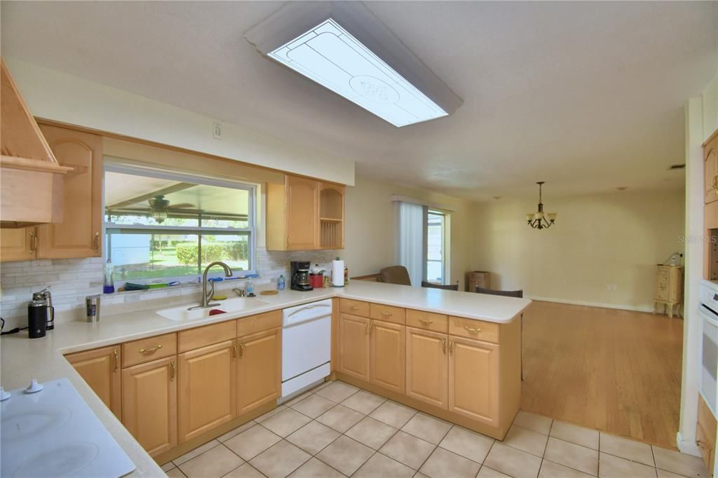 For Sale: $382,900 (3 beds, 2 baths, 1967 Square Feet)