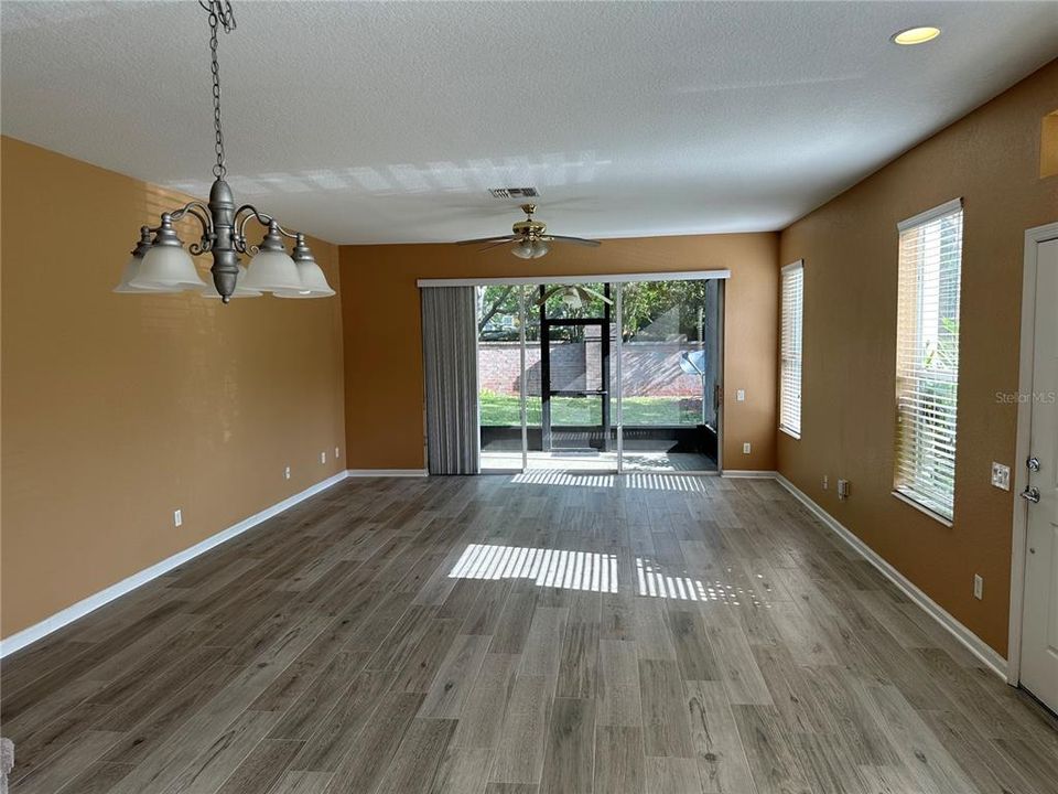 Active With Contract: $2,200 (3 beds, 2 baths, 1647 Square Feet)