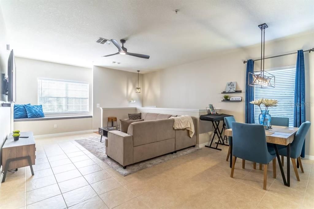 For Sale: $314,900 (3 beds, 2 baths, 1427 Square Feet)