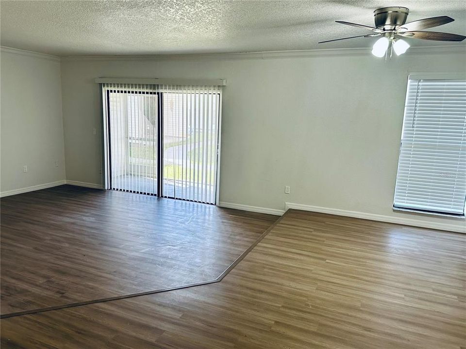 For Rent: $1,650 (2 beds, 1 baths, 960 Square Feet)