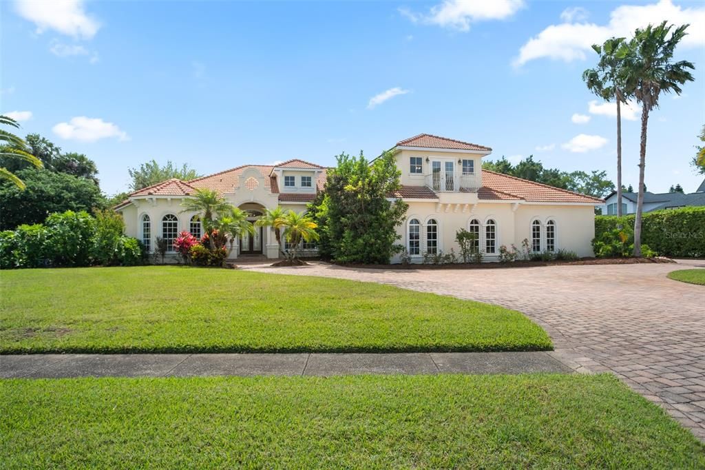 Recently Sold: $2,350,000 (5 beds, 4 baths, 3924 Square Feet)