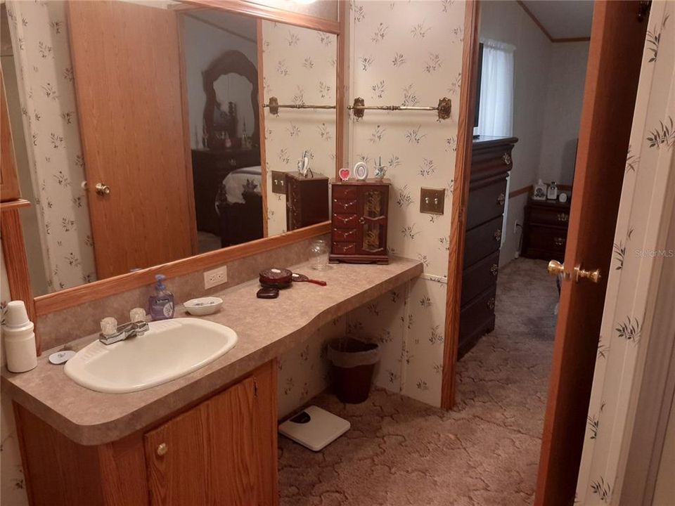待售: $175,000 (3 贝兹, 2 浴室, 1248 平方英尺)