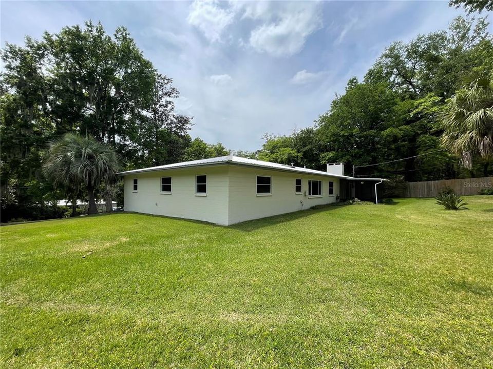 Active With Contract: $349,900 (4 beds, 2 baths, 1909 Square Feet)