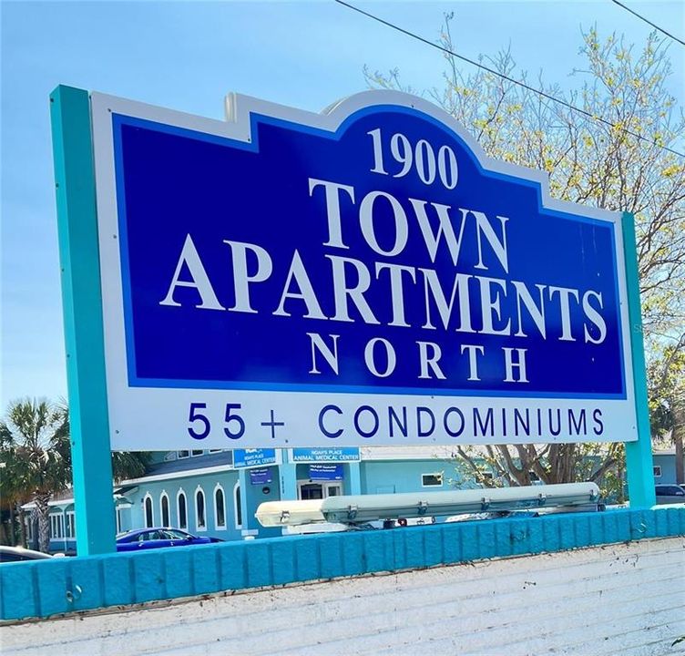 For Sale: $99,000 (1 beds, 1 baths, 585 Square Feet)