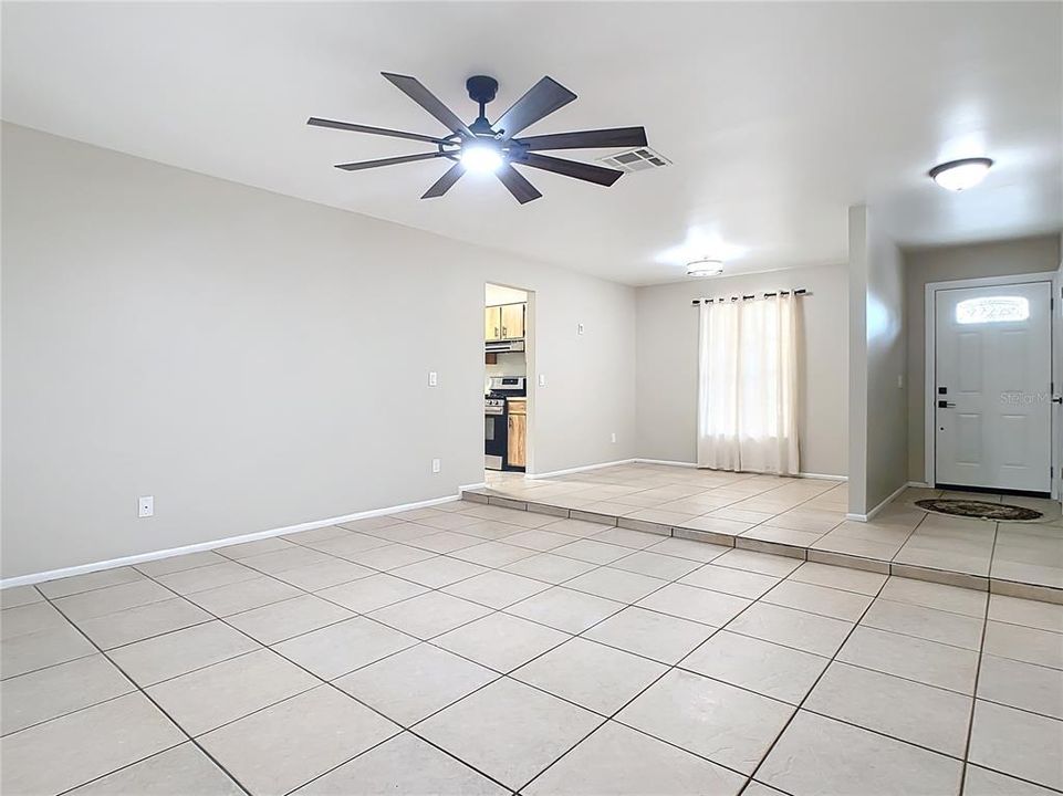 For Sale: $380,000 (4 beds, 2 baths, 1822 Square Feet)