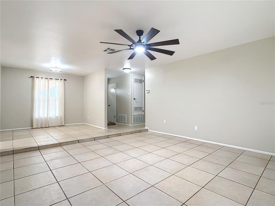For Sale: $380,000 (4 beds, 2 baths, 1822 Square Feet)