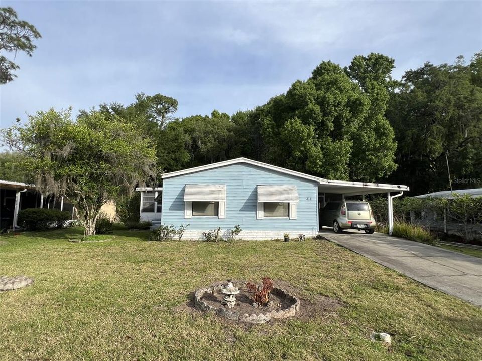 For Sale: $125,000 (3 beds, 2 baths, 920 Square Feet)