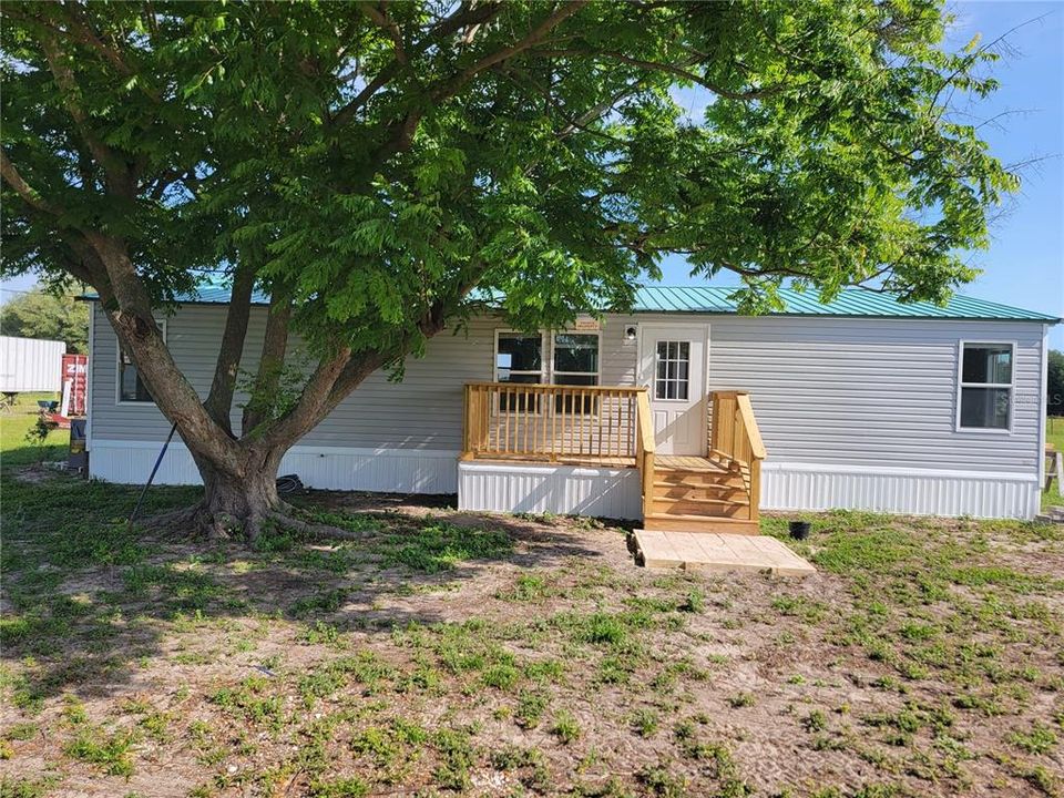 For Sale: $303,000 (3 beds, 2 baths, 1152 Square Feet)