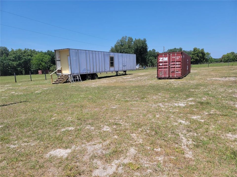 Active With Contract: $299,900 (3 beds, 2 baths, 1152 Square Feet)