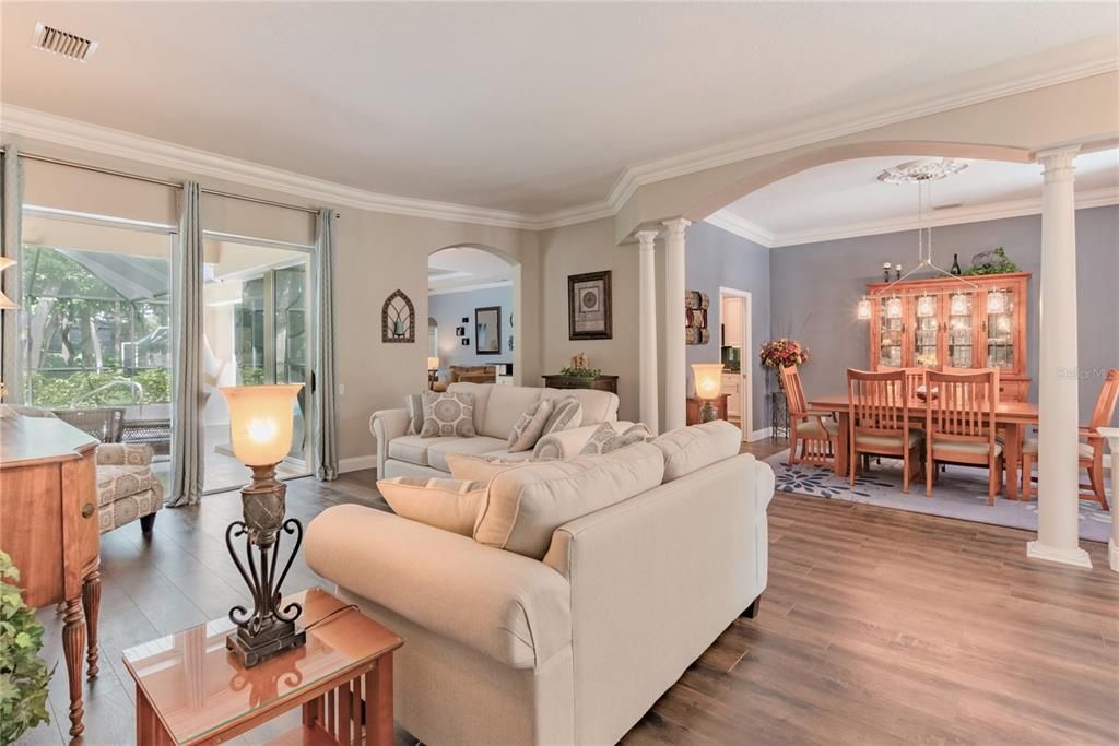 Recently Sold: $925,000 (4 beds, 3 baths, 3032 Square Feet)