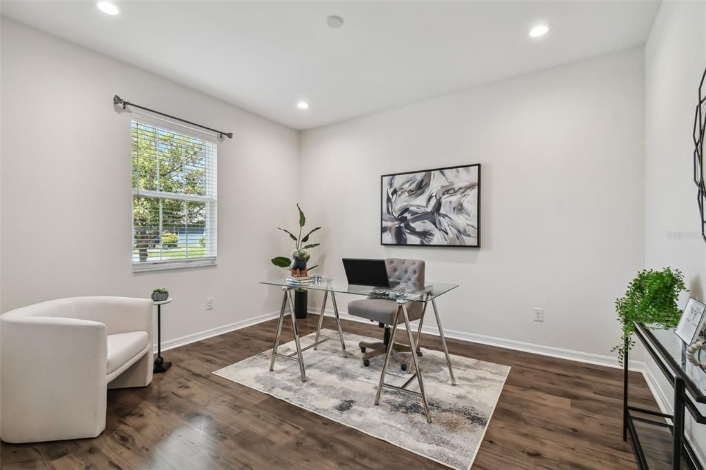 Active With Contract: $425,000 (3 beds, 2 baths, 1900 Square Feet)